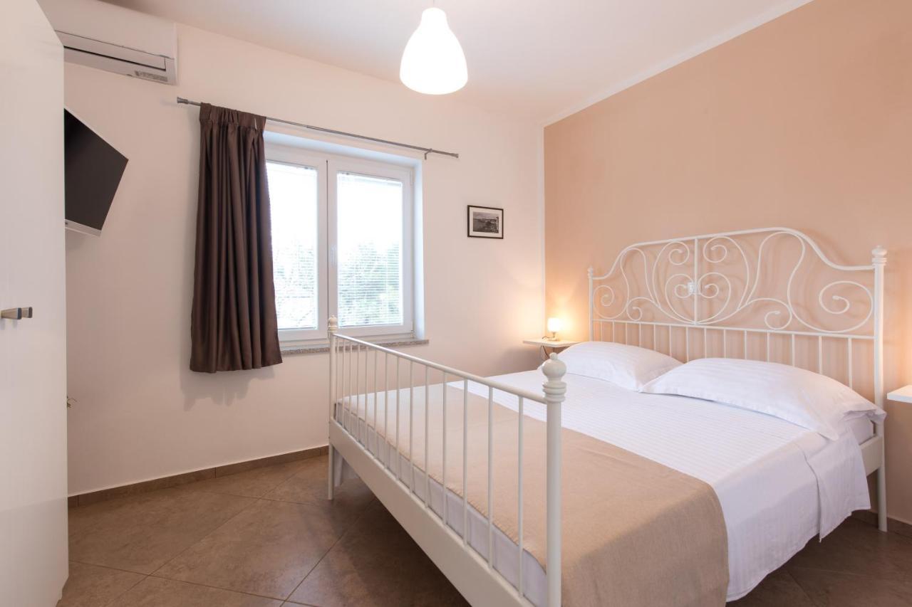 Apartmani Laura Krk Krk Town Εξωτερικό φωτογραφία