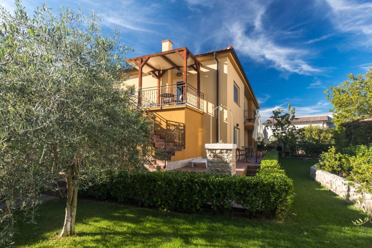 Apartmani Laura Krk Krk Town Εξωτερικό φωτογραφία
