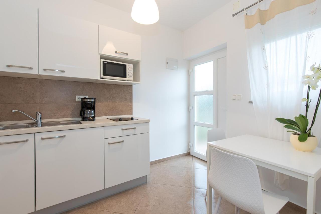 Apartmani Laura Krk Krk Town Εξωτερικό φωτογραφία