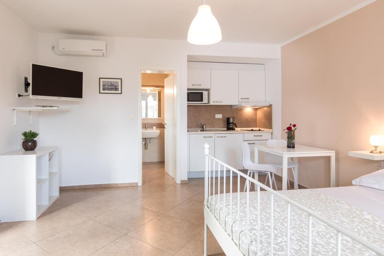Apartmani Laura Krk Krk Town Εξωτερικό φωτογραφία
