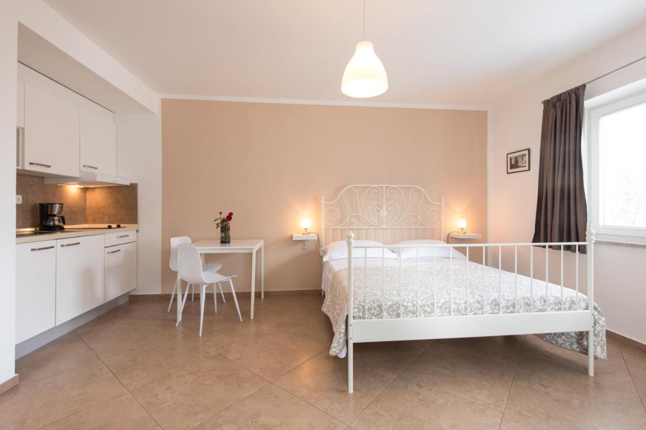 Apartmani Laura Krk Krk Town Εξωτερικό φωτογραφία