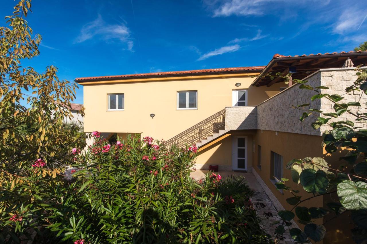 Apartmani Laura Krk Krk Town Εξωτερικό φωτογραφία